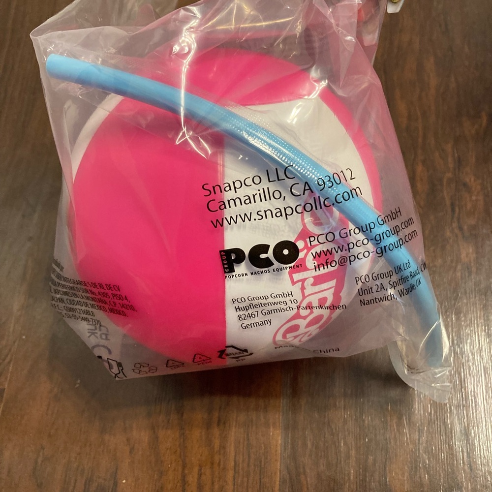 Barbie Beach Ball Cup - Picture 7 of 9